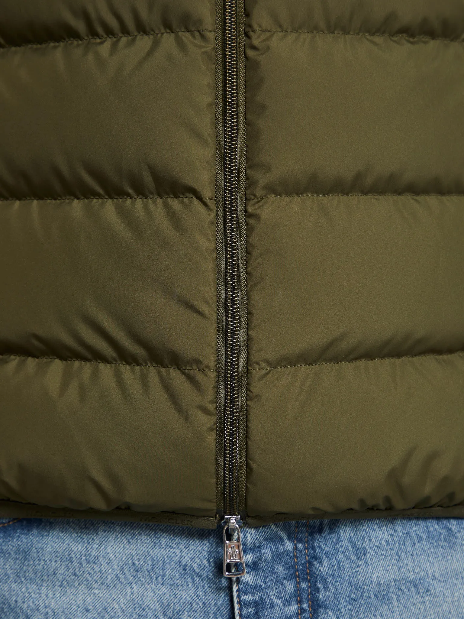 Contrin Vest in Olive Green