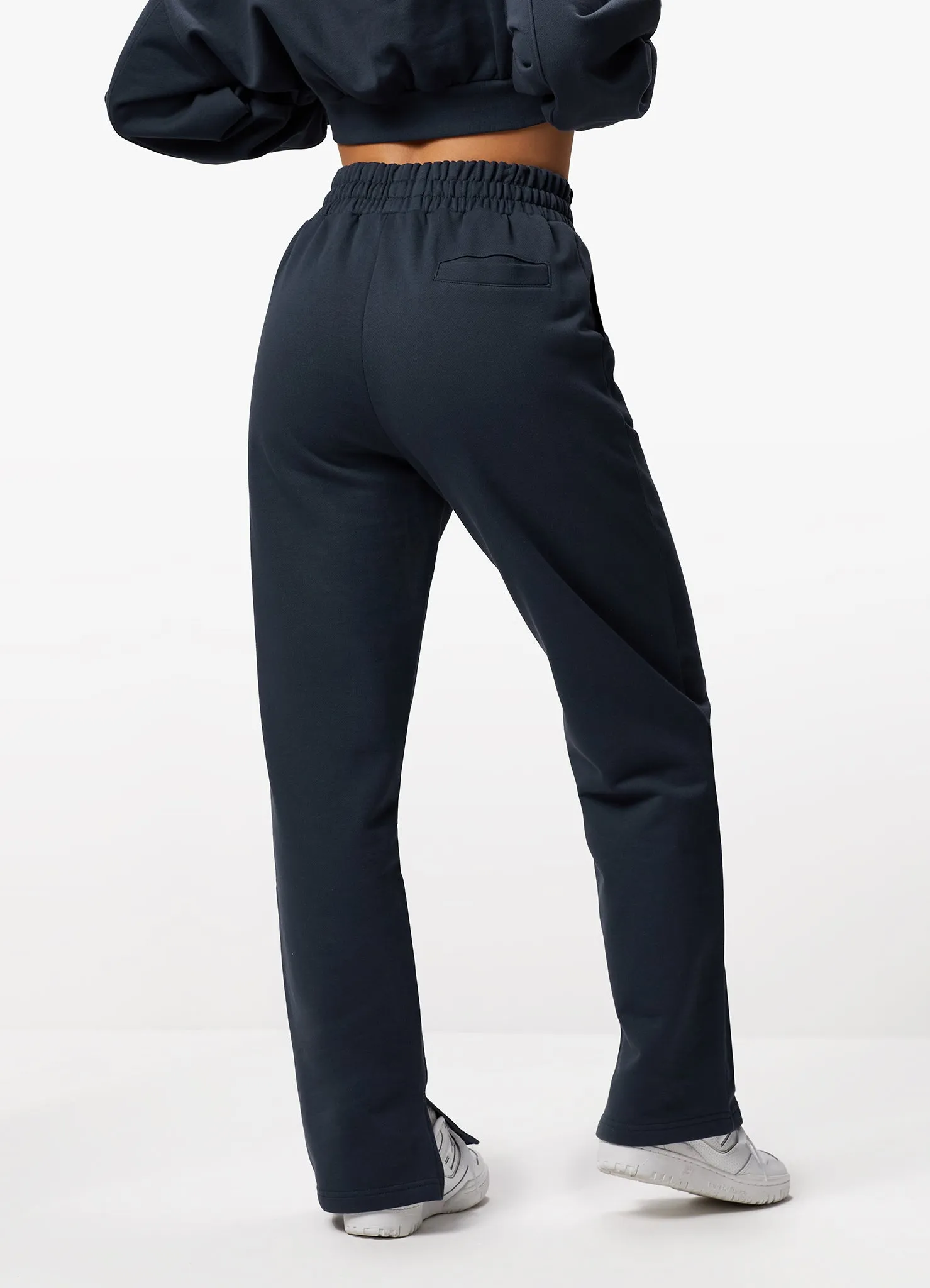 Gym King Refresh Crop Crew & Jogger - Deep Slate Blue