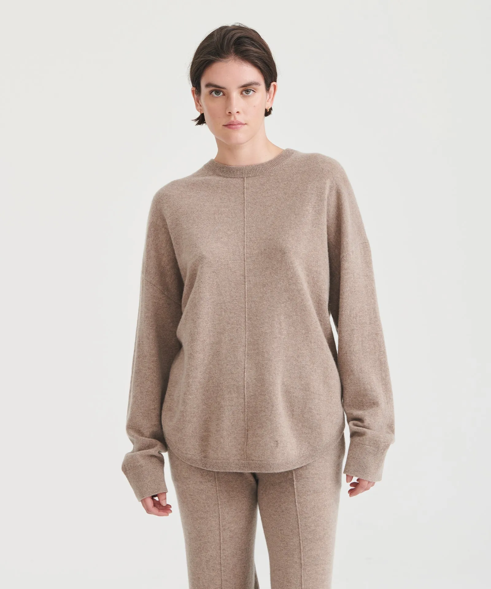 Washable Cashmere Curved Hem Crewneck