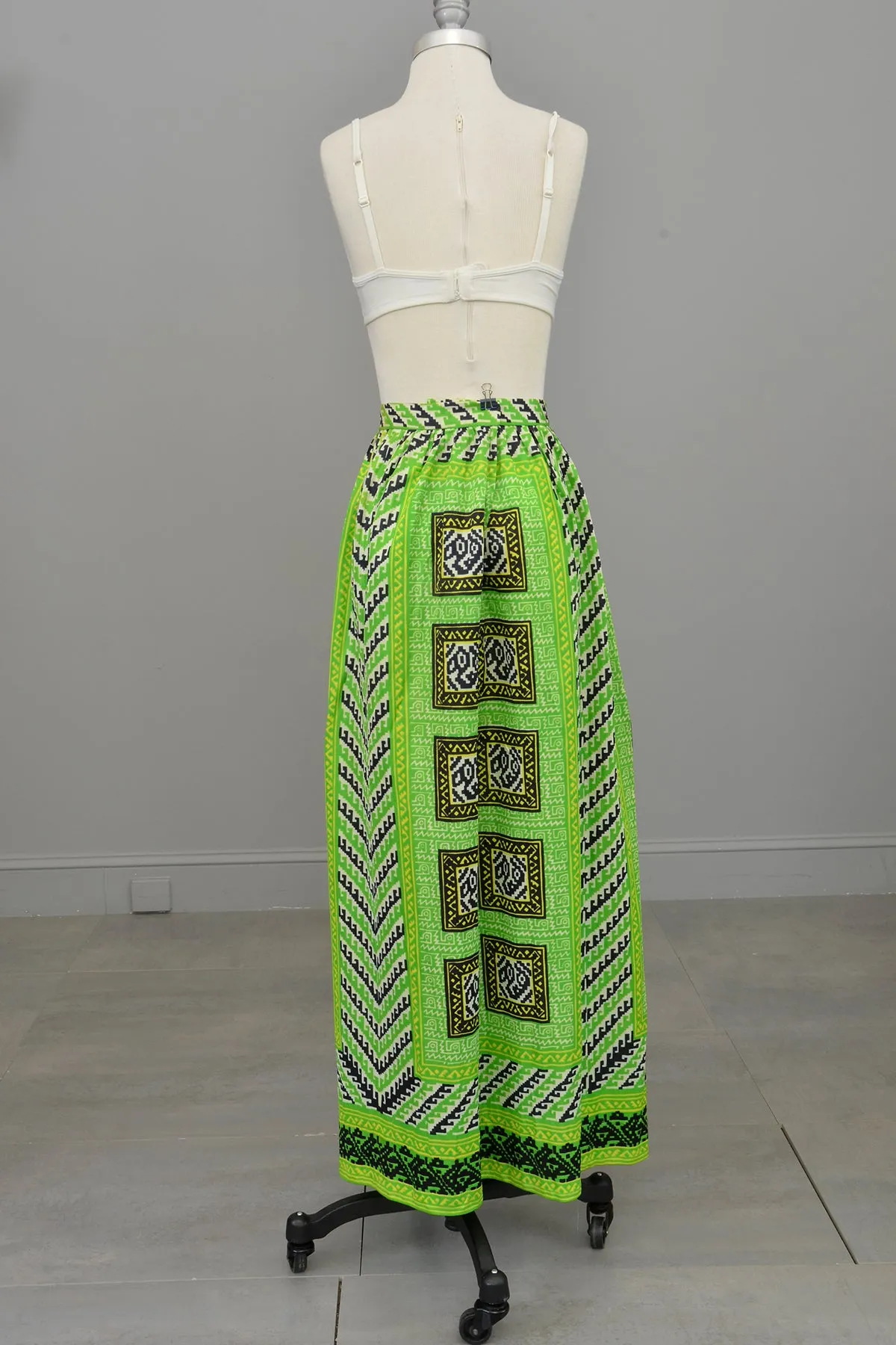 Wholesale Resale Vintage Clothing Lot - 7 Pieces | Not Perfect Some with Flaws